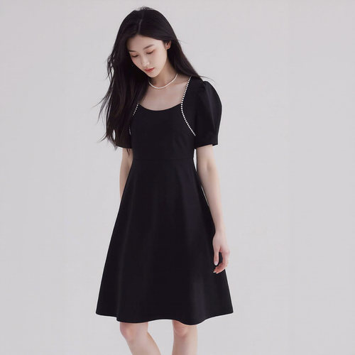 专柜价889【语】剪标女装夏季串珠方领泡泡袖小黑裙30042/丙-267