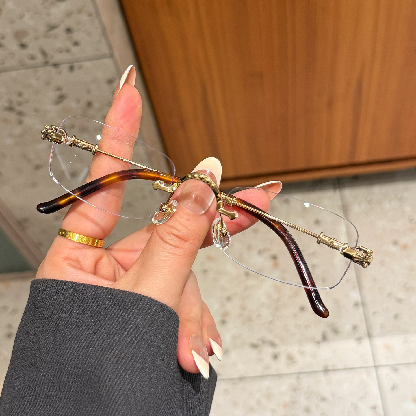 欧阳娜娜同款十字钛架板材腿无框近视眼镜框女方形素颜防蓝光眼镜
