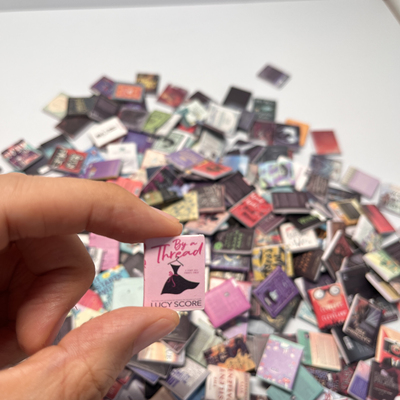 12分娃娃屋书房场景仿真微缩迷你小书本模型摆件拍照道具不可翻开