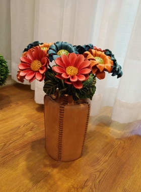 牛皮手工花瓶真皮摆件