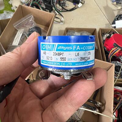 议价TS5213N550 OIH48-2048P6-L6-5V 多摩川编码器维修