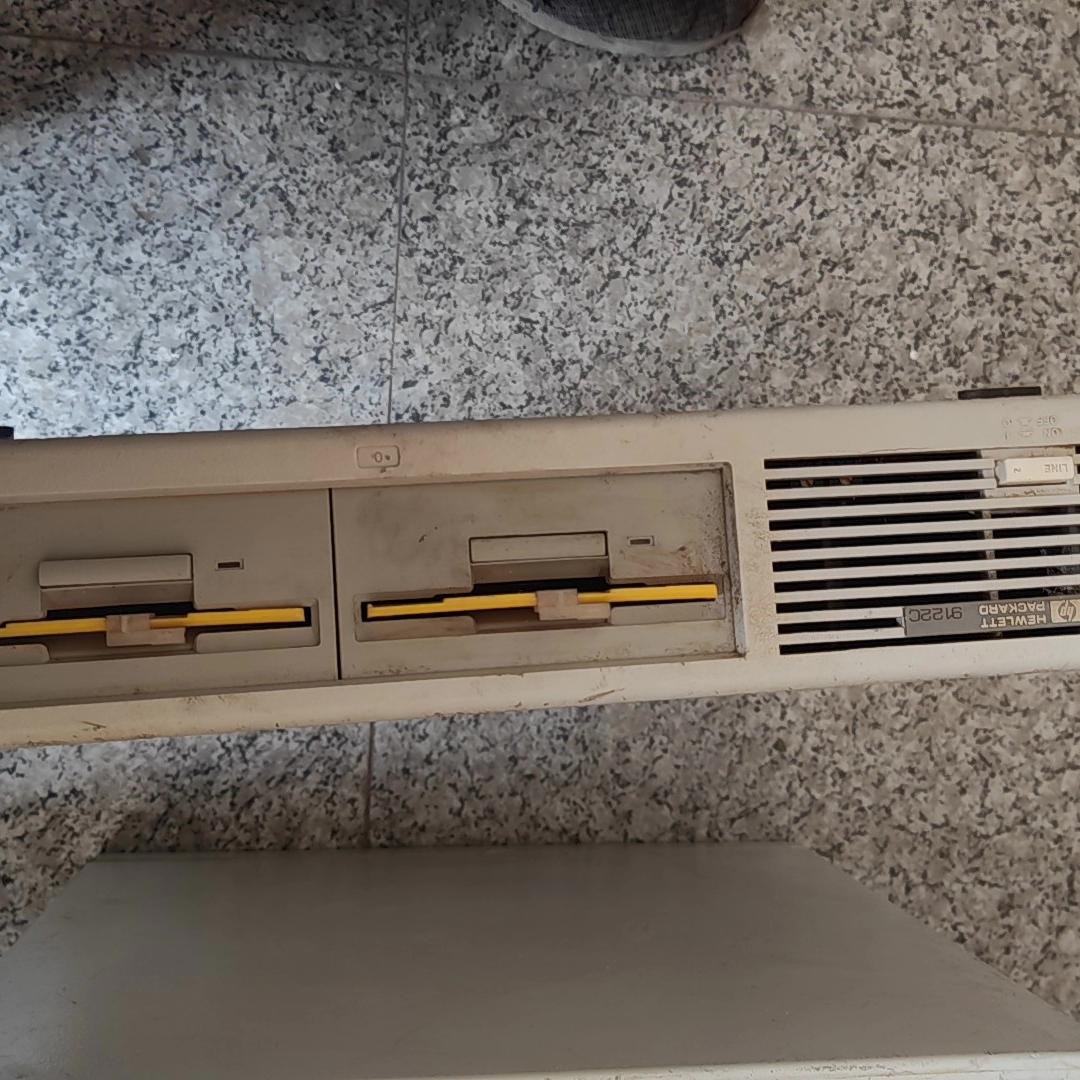 议价9122C 双3.5英寸磁盘机 HP工控工业存储设备维修