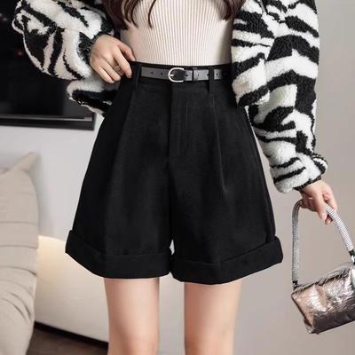 气质灯芯绒短裤女秋冬新款高腰显瘦阔腿裤时尚韩版黑色小香风靴裤