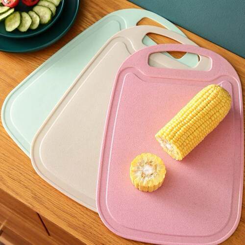Rectangular, simple and fresh small cutting board for the ki