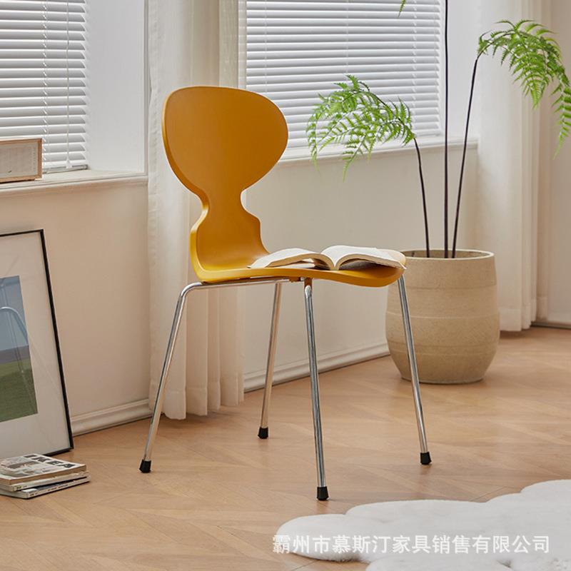 北欧餐椅家用现代简约塑料靠背复古个性蚂蚁休闲椅网红餐厅奶茶椅