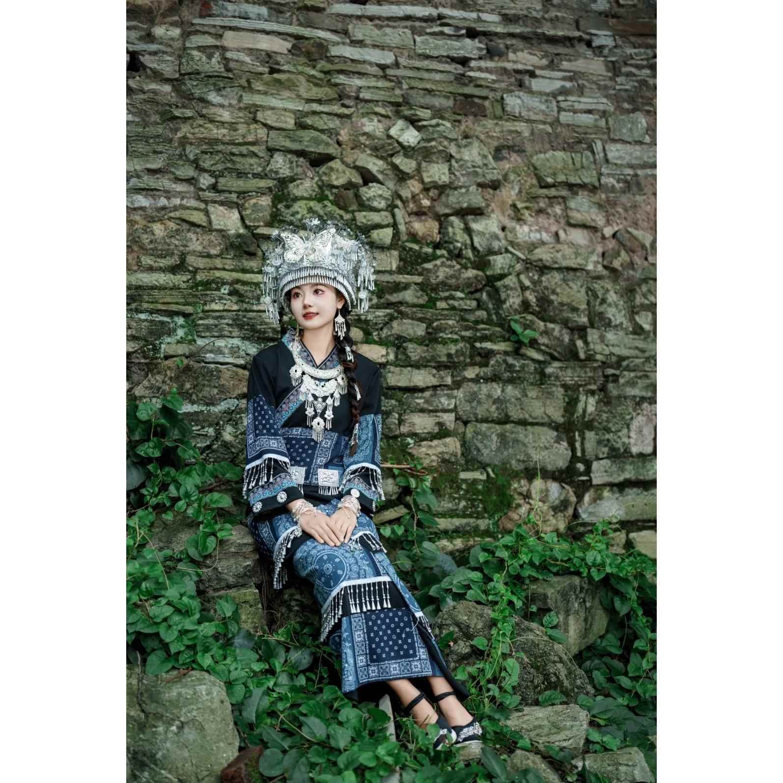 族服装照相扎苗染少数民族风旅侗拍服饰馆苗001疆旅拍礼服摄影族