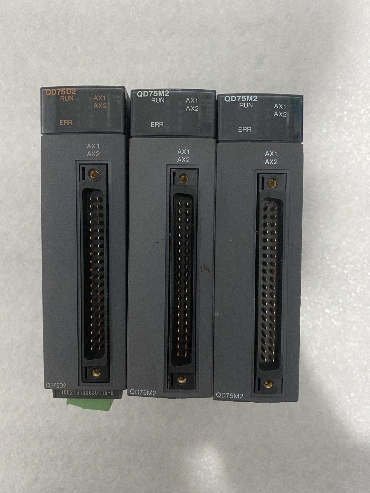 打包价格450元 三菱Q系列plc QD75D2 QD75M