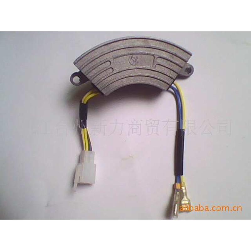 大量供应汽油发电机配件 2KW 3kw调压器 AVR