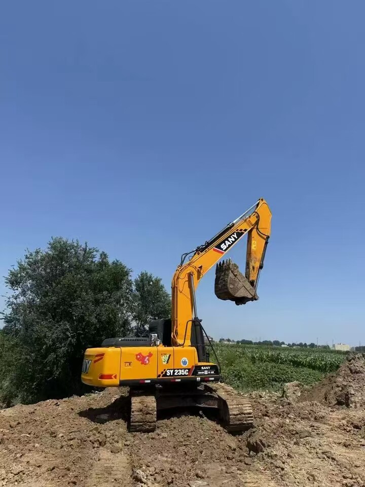 2月28日保定三一235挖掘机网络拍卖公告