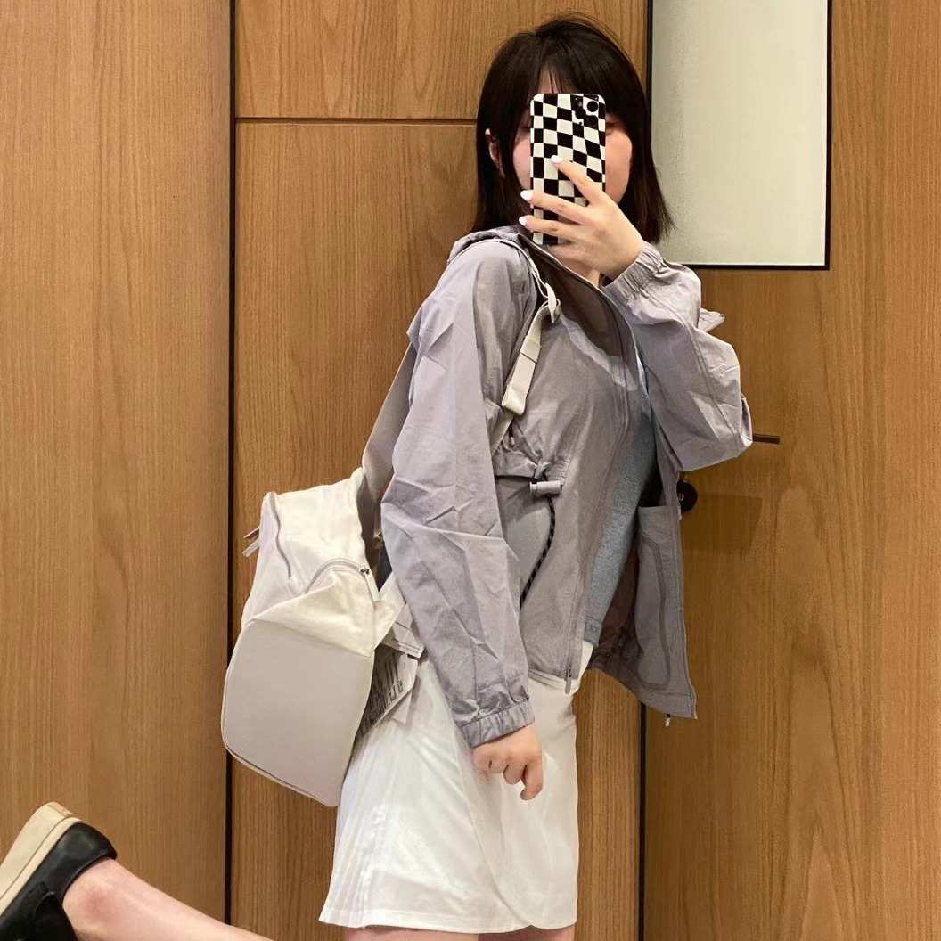 夏季新品女士显瘦露营宽松短款防晒衣夹克连帽冰丝长袖抗紫外线