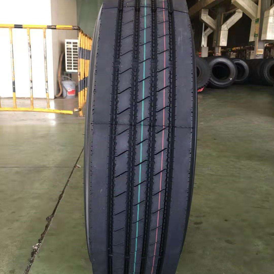 厂家现货 12R22.5真空载重钢丝轮胎 1200R20卡车汽车货车轮胎