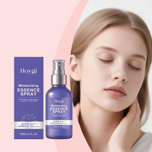 HOYGI Hydrating Essence Spray: A fine and light texture that
