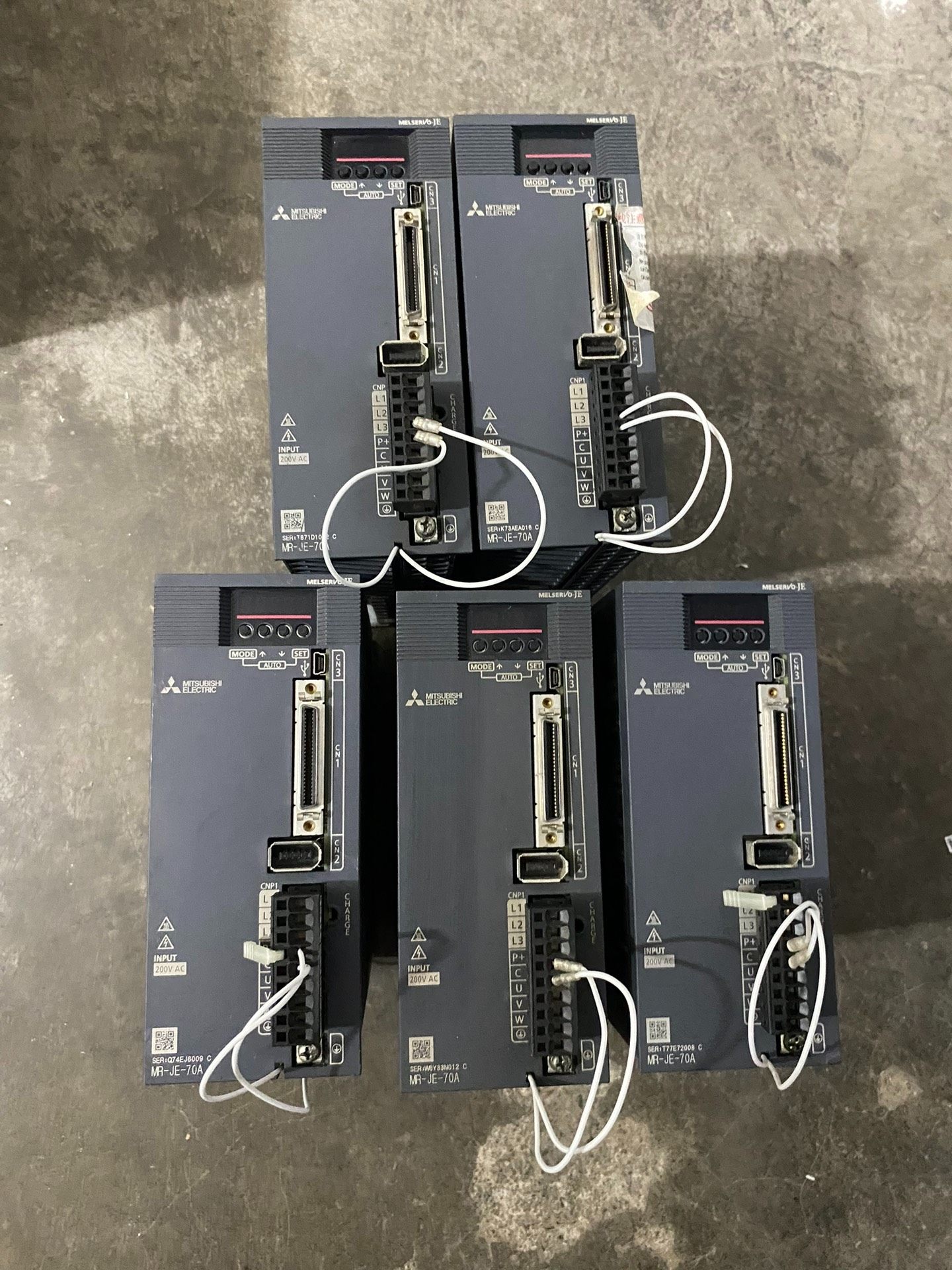 三菱伺服驱动器，型号MR-JE-70A，数量多个，包好发货，