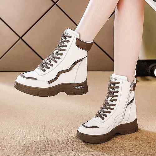 女靴子真皮马丁靴休闲女鞋子中筒短靴2025秋冬新款东北加绒棉鞋潮