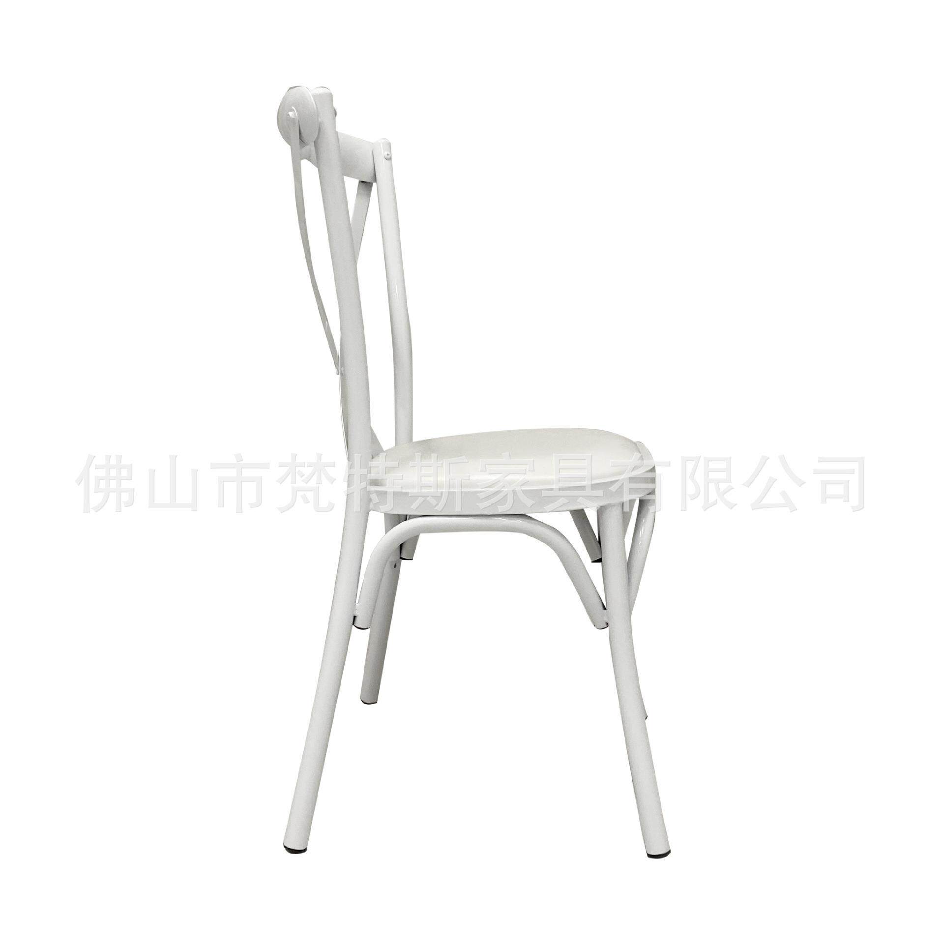 户外时尚简约的白色不锈钢椅子 餐桌x背椅