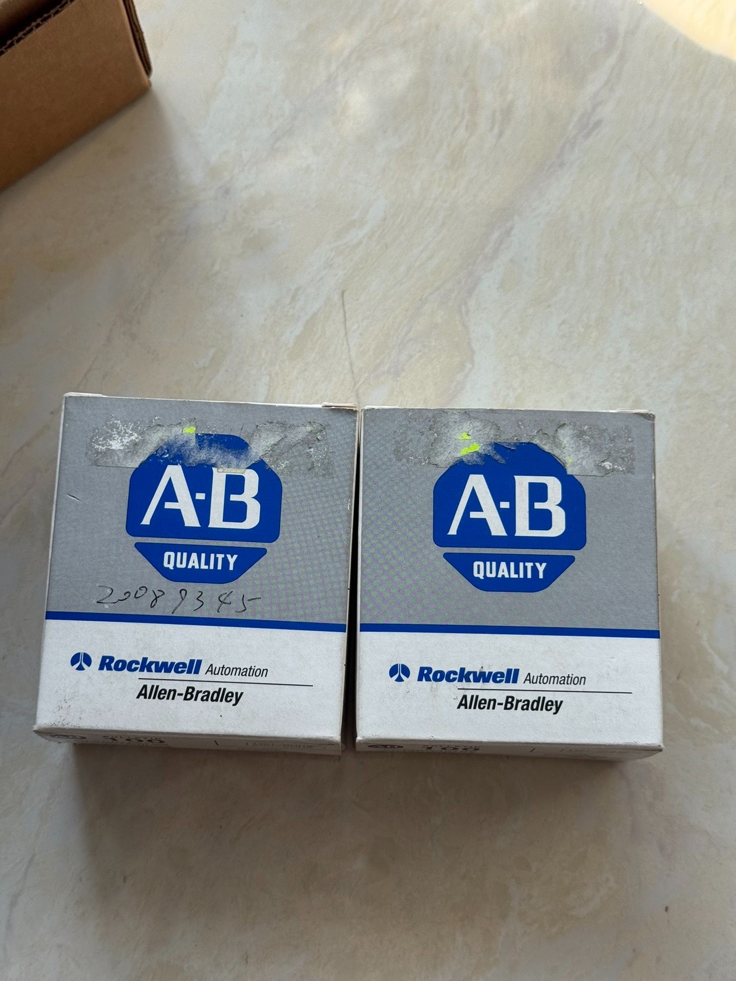 100-A09ND3  B 全新AB罗克韦尔，接触器模块，单