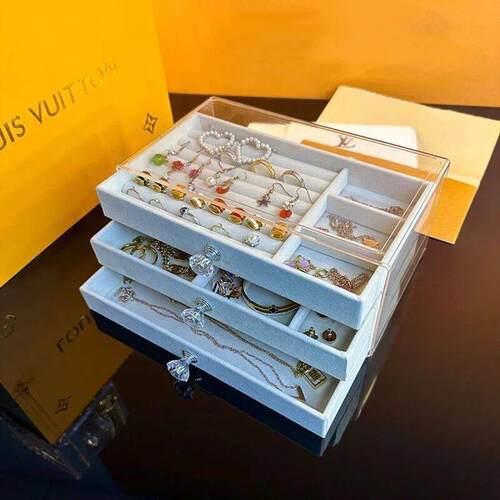 Velvet multi-layer jewelry storage box天鹅绒多层首饰收纳盒