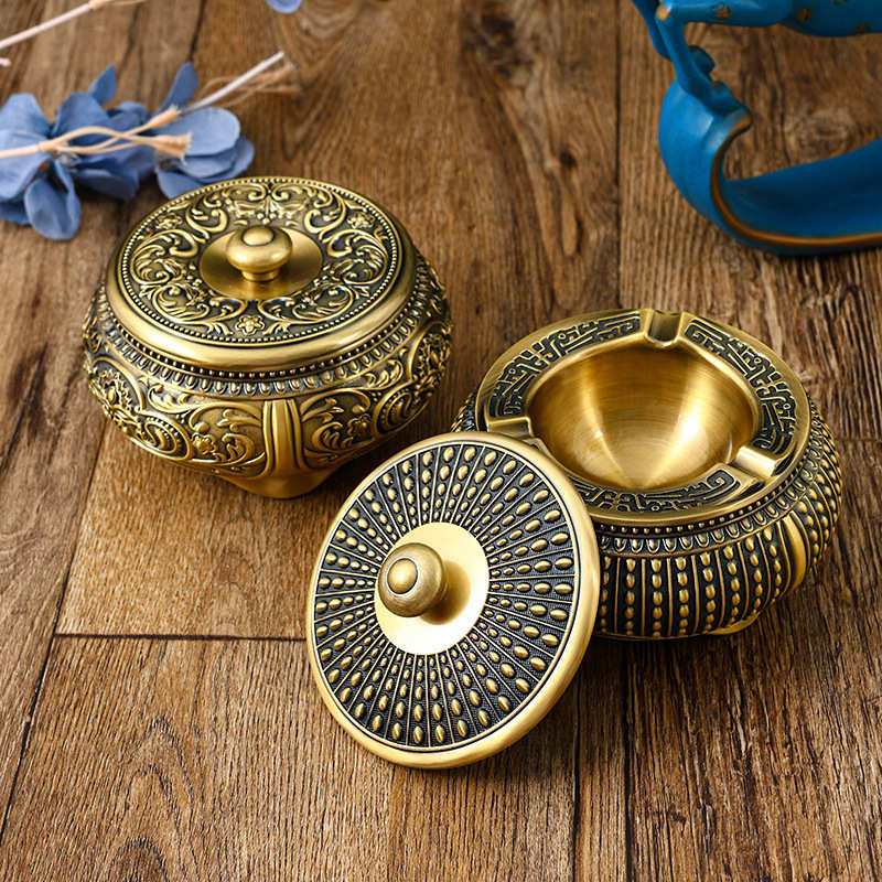 金属锌合金带盖大号烟灰缸欧式家用创意个性潮流客厅复古烟缸摆件