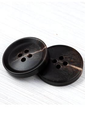 新款直销花纹纽扣树脂圆形衬衣风衣浅咖钮扣四眼哑光大衣仿牛角西