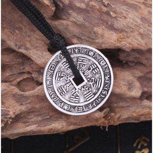 Retro gossip copper coin pendant men