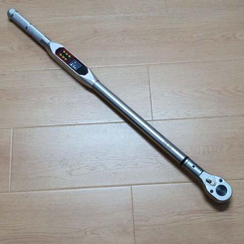 装载机螺栓拧紧检测电子力矩扳手250-2500N.m误差±2%