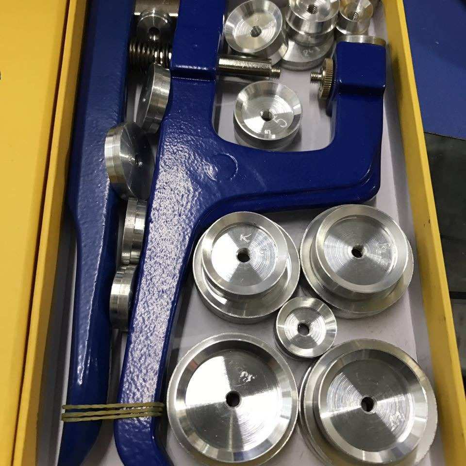 压盖钳压蒙20pcs孔径4mm小孔6898 压盖模具铝钳修 钳 表工