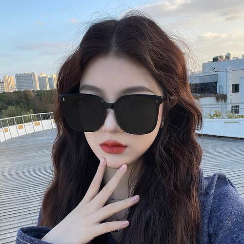 2025新款偏振防紫外线太阳镜高端驾驶夏季大脸显瘦Look
