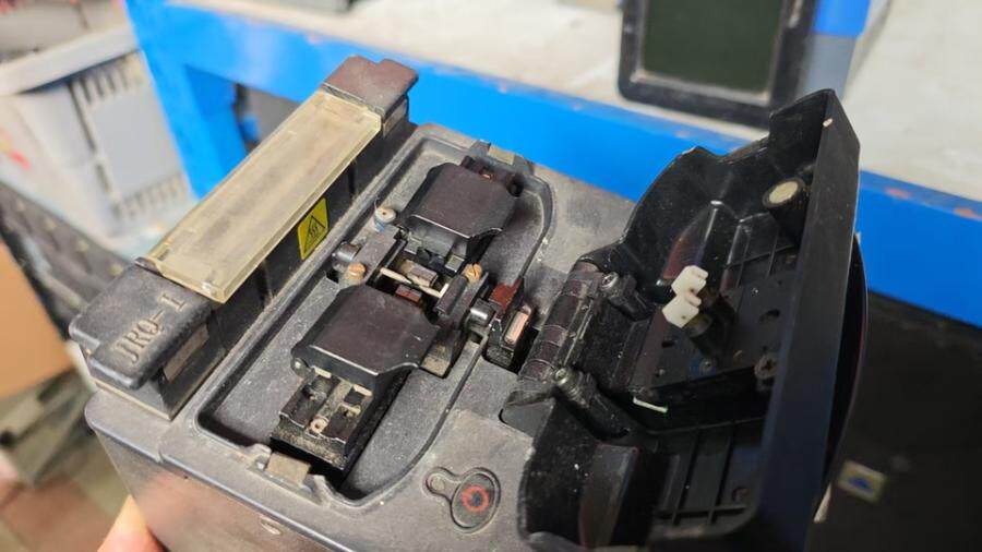 3月17日北京【京械2773】单位淘汰报废处置熔接机一台网络拍卖公告