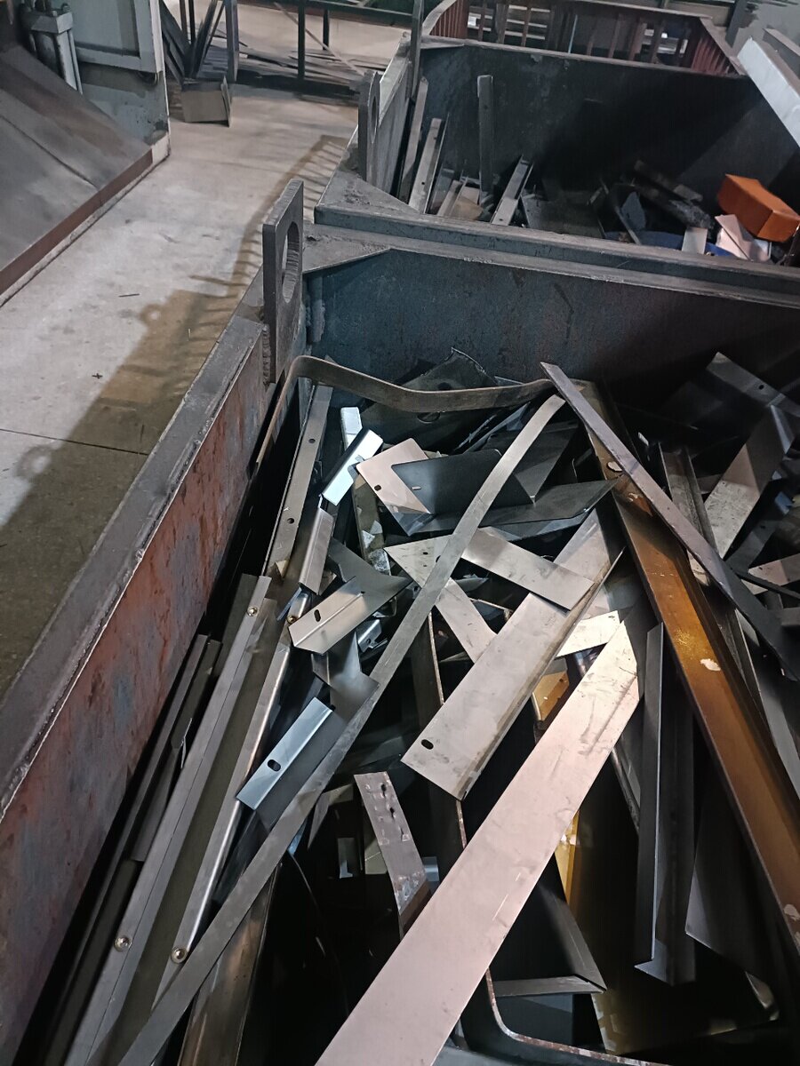 4月30日宜昌市某企业废旧钢铁一批网络拍卖公告