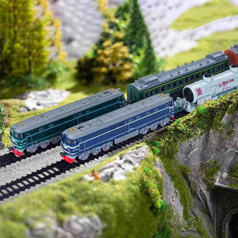 绿皮火车玩具男孩3-8岁老式复古东风4b模型客运车厢儿童轨道玩具