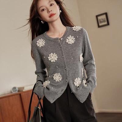 2025秋冬新款七针双股加厚山羊绒针织开衫女士圆领撞色雪花外套