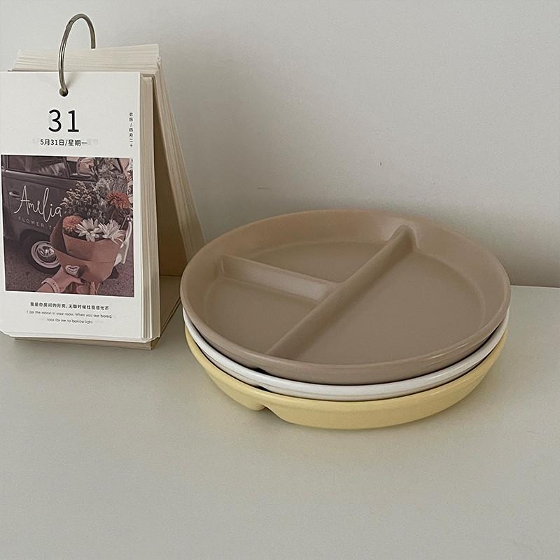 7K1白屿 韩式哑光圆形分餐盘分格盘陶瓷三格盘水果早餐平盘儿童餐