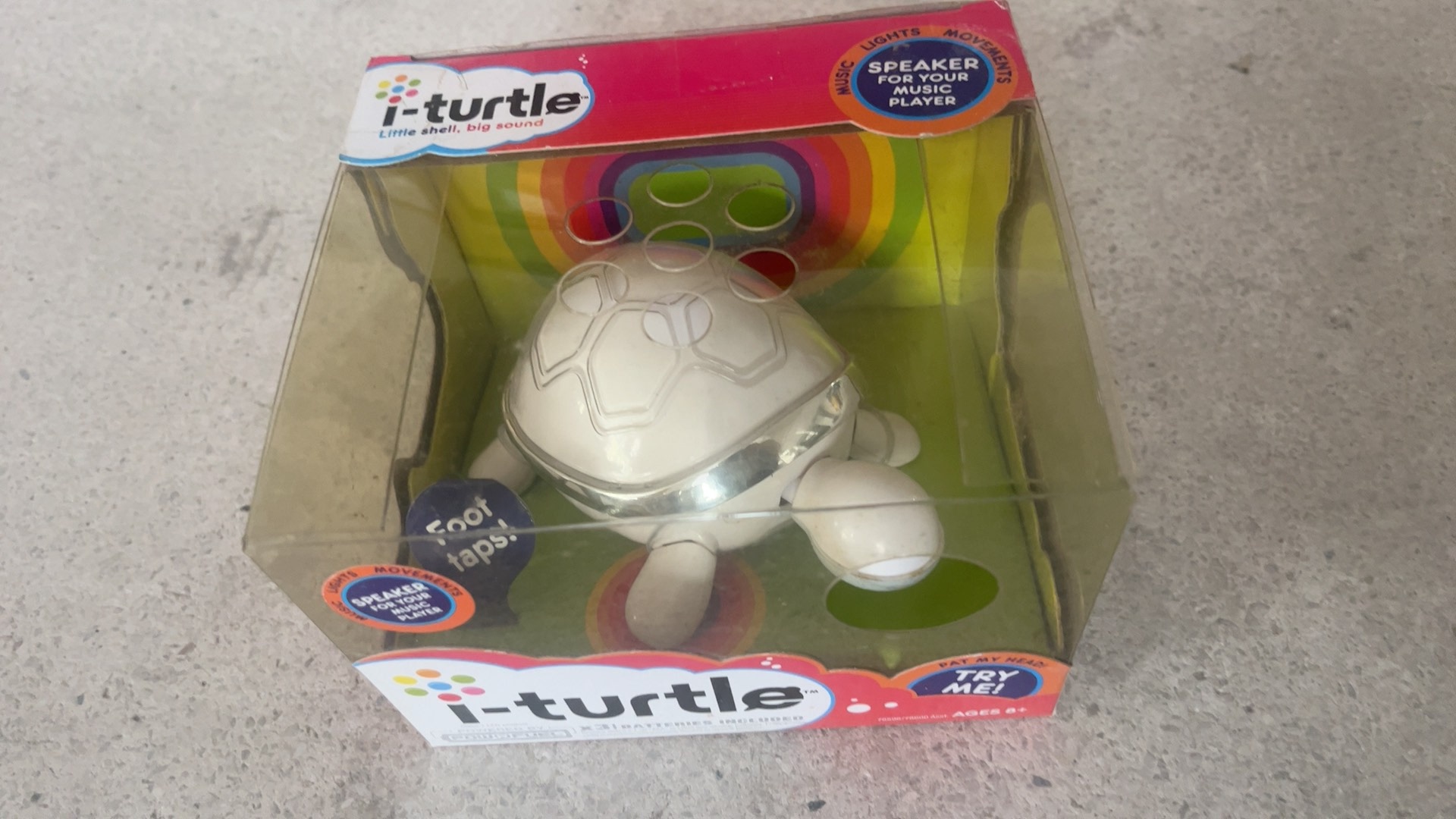 thumbnail for For sale l a Uftie music little turtle with sound and light small speaker is a great old product