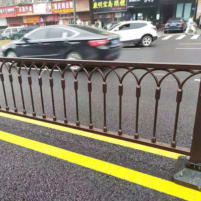 市政道路护栏城市交通防护栏人车分流隔离栏杆锌钢防撞护栏长沙厂