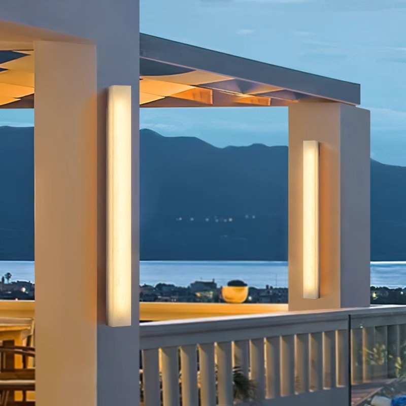 户外防水壁灯现代简约别墅大门围墙庭院过道太阳能长条仿云石灯