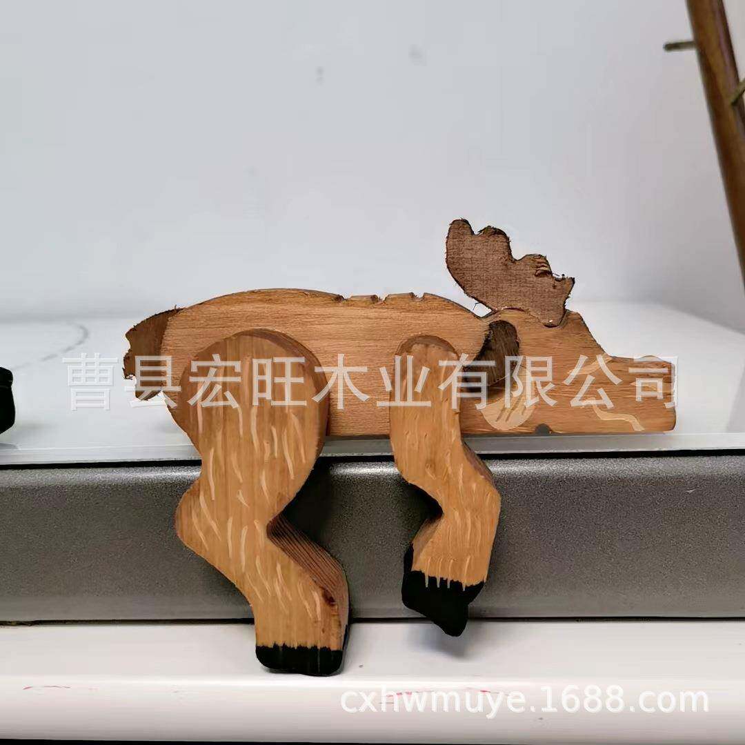 新款直销跨境新品北欧风卡通摆件实木大牛鹿黑熊办公桌面创意木雕