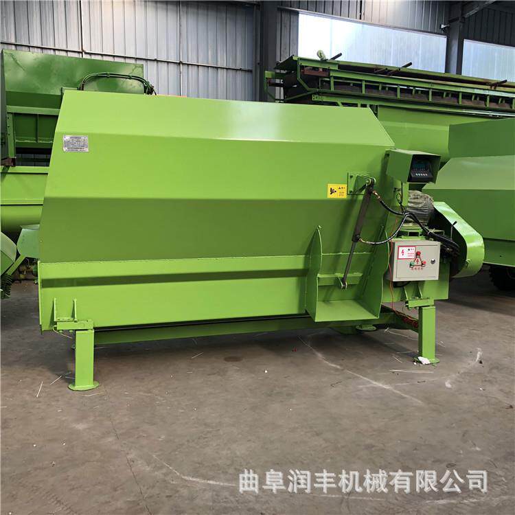 固定式牛场混料机 全日粮喂牛搅拌机 柴电两用粉碎牛场混料机