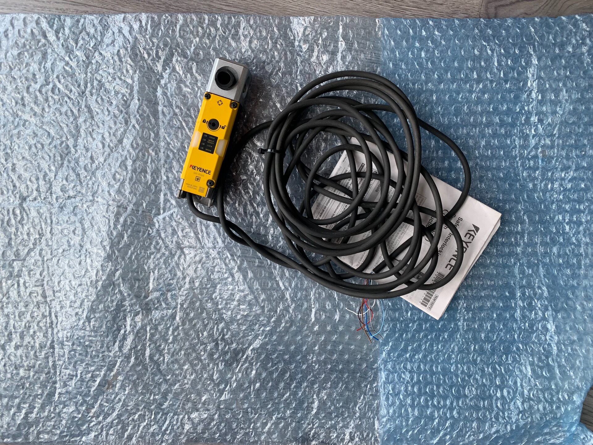 基恩士GS-51N5安全门锁。原装9新，功能包好，无拆无修无