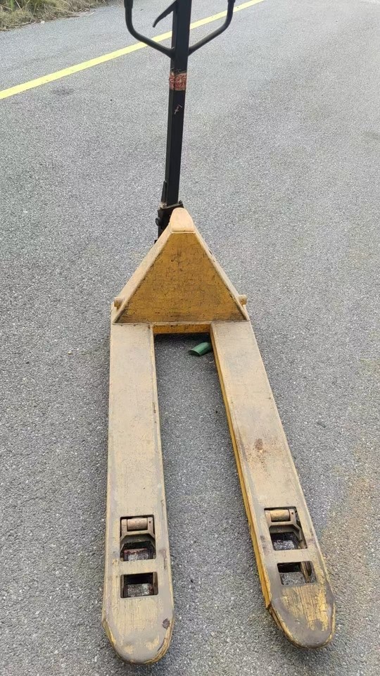 1月7日长沙销售服务公司名下办公耗材、仓储货架等动产网络拍卖公告