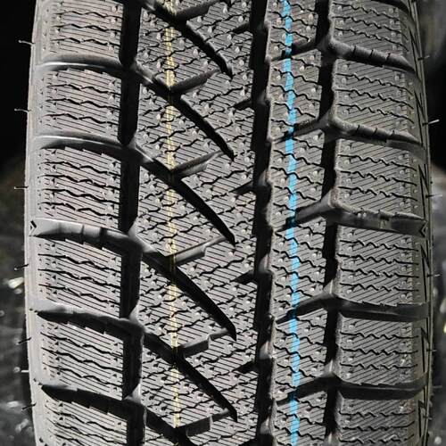 海大雪地145/70R12 69Q HD687 冬季专用防滑轮胎