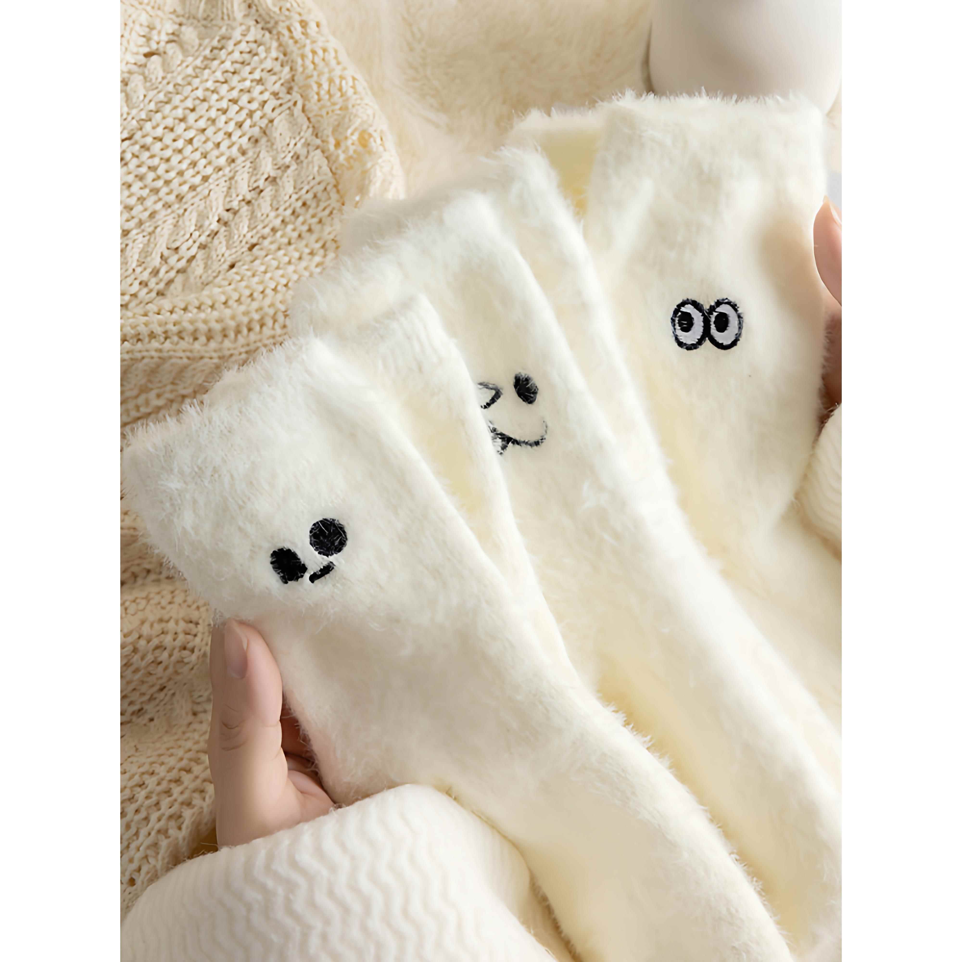 白色袜子女秋冬季保暖水貂绒睡眠居家袜刺绣搞怪表情冬天女士中筒