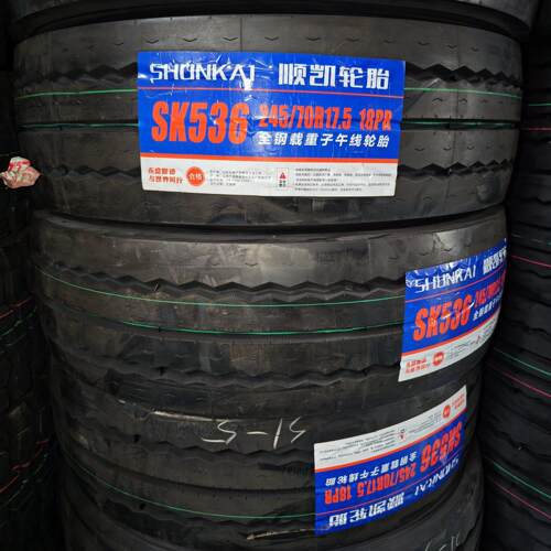 顺凯245/70R17.5/295/60R275/80R22.5全钢丝真空重载耐磨货车轮胎