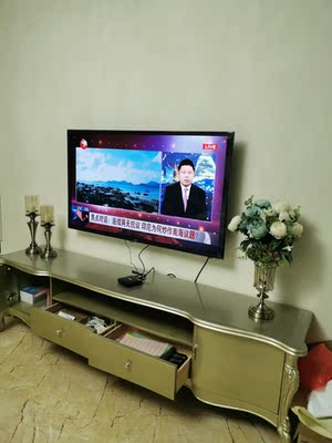 高人气款：三星UA55RUF58TJXXZ与东芝55U5850C哪款好点？都有声控功能吗