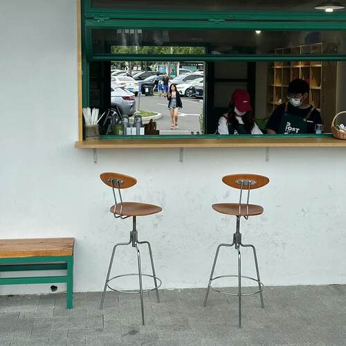 中古实木金属吧台椅子高脚凳简约现代设计师餐厅创意可升降吧台凳