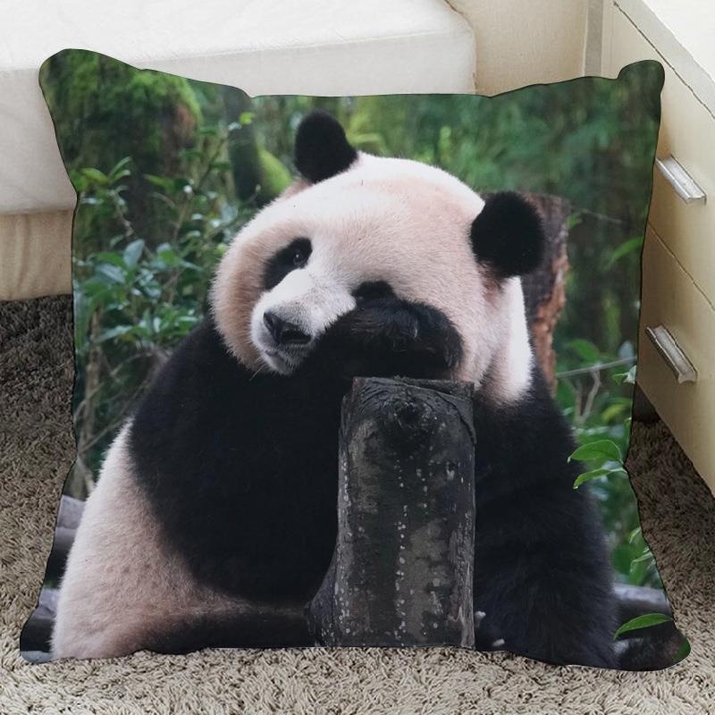 大熊猫梅兰肉肉手办周边