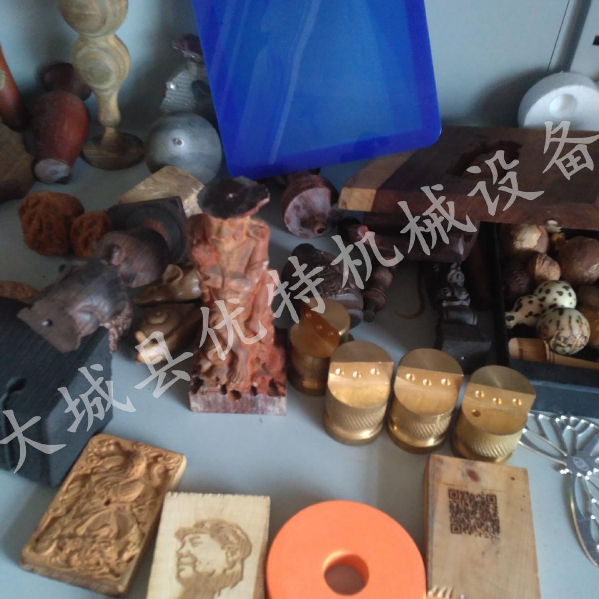 数控四轴圆雕机 玉石蜜蜡雕刻机工艺品摆件手把件雕刻机