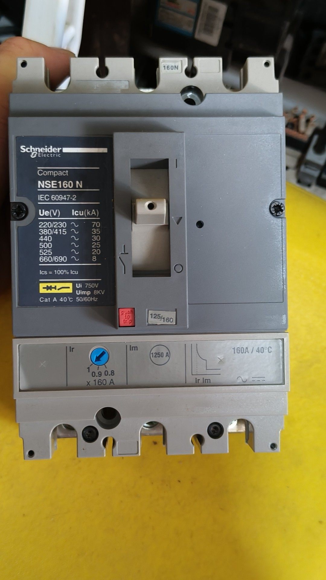 施耐德断路器NSE160N3160  3P  160A