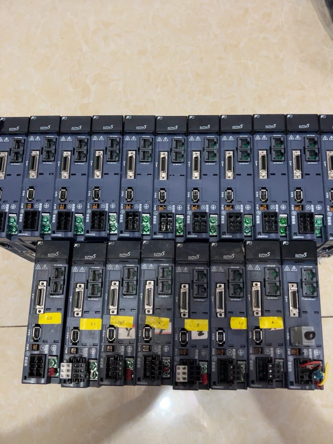 富士变频器RYH201F5-VV2