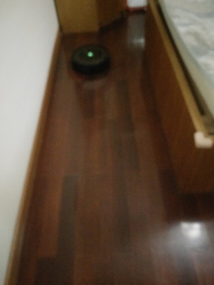 【话题】iRobot 890扫地机器人怎么样，有人反馈差，你怎么看