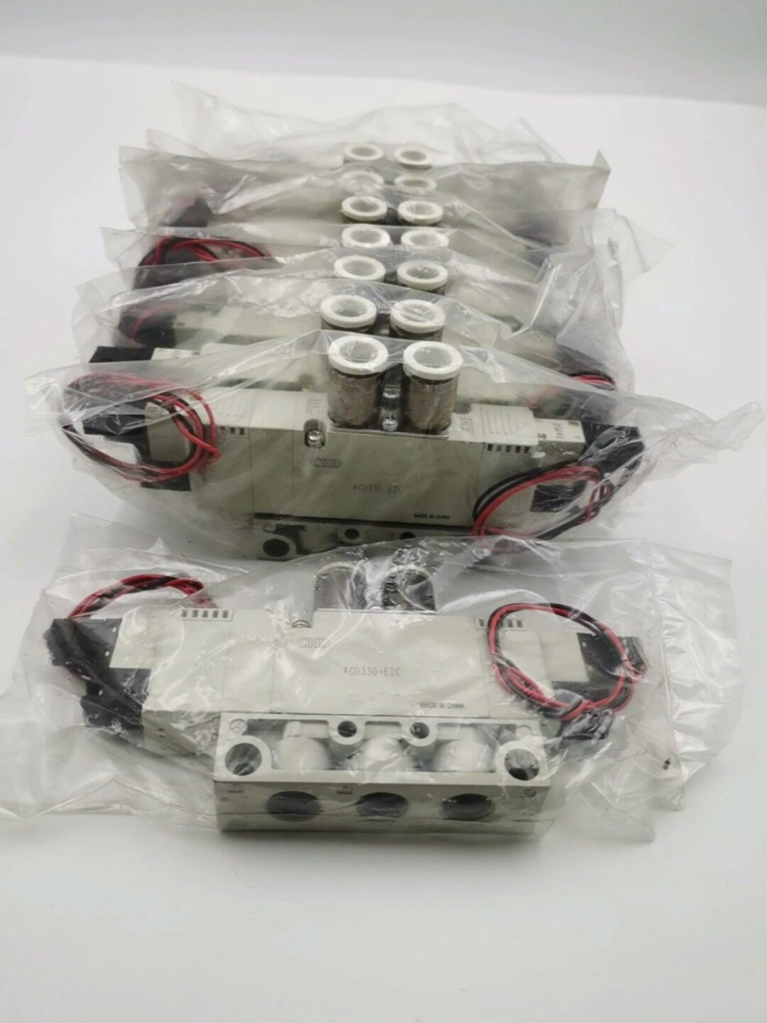 4GD330-E2C 4GD320-E2C DC24V全新原